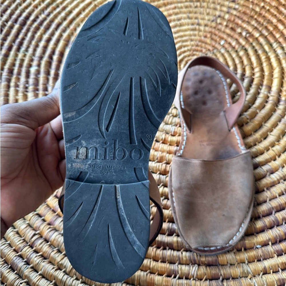 Women's Brown Leather Flats